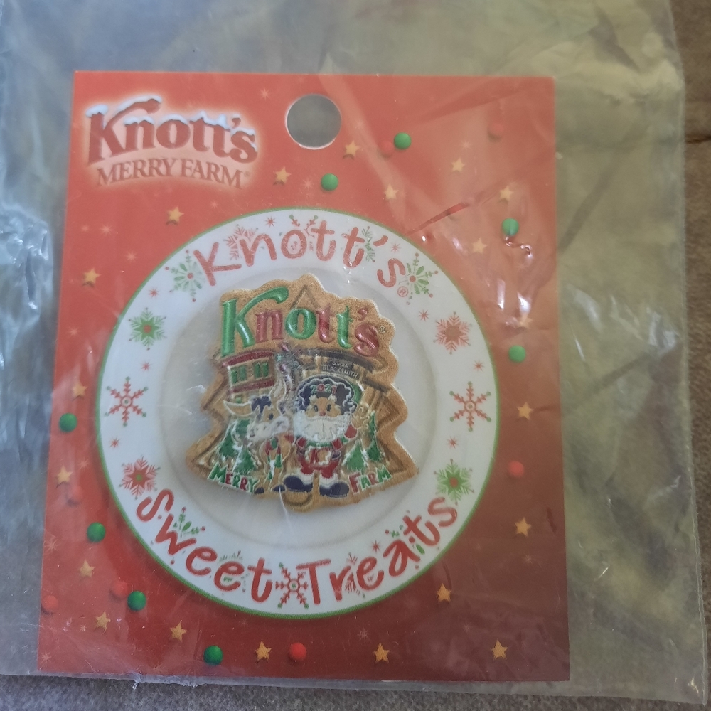 Knotts Merry Farm 2021 pin